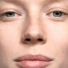 Mádara Cosmetics - Hyaluron Tinted Serum | H2O Tint - image 1 | Amazingy