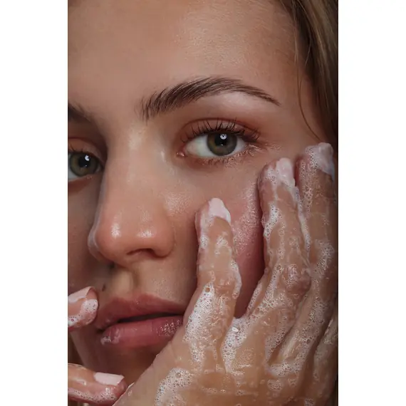 Unrefined Riches - BLACK SOAP Facial Cleanser Model
