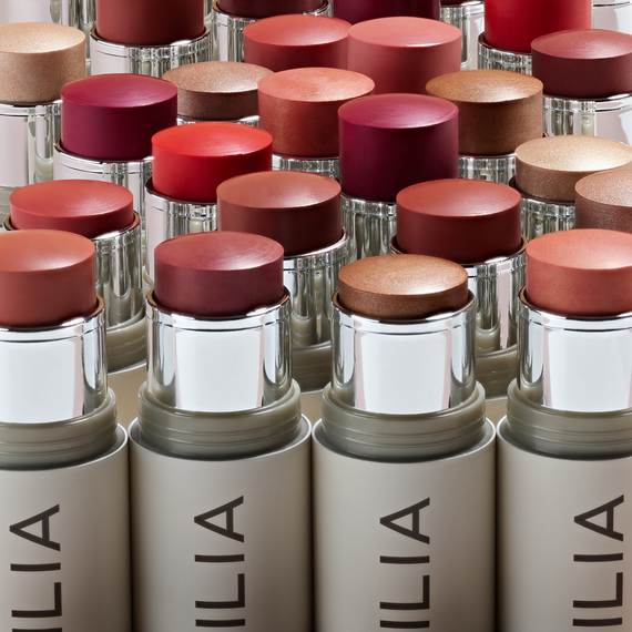 ILIA_Multi-stick_Hero