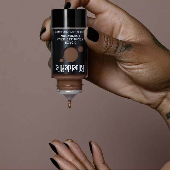RdF_3Drop Foundation_hand.jpg