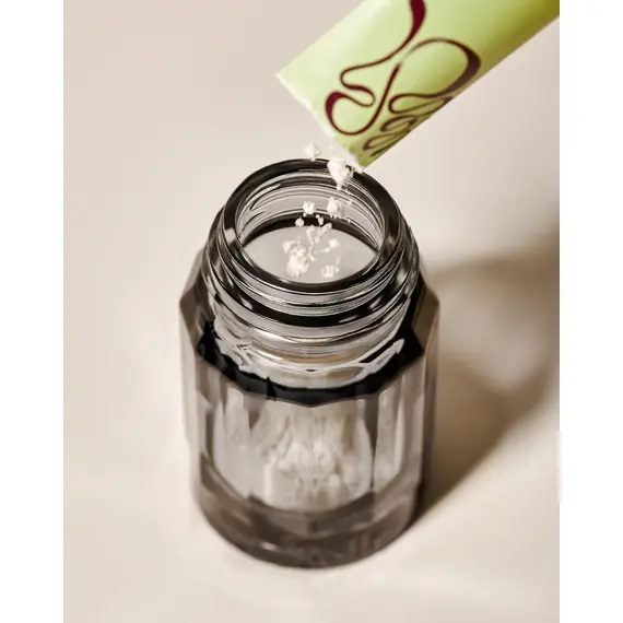 Rollr - Natural Refillable Liquid Deodorant | Refill Set - image 3 | Amazingy