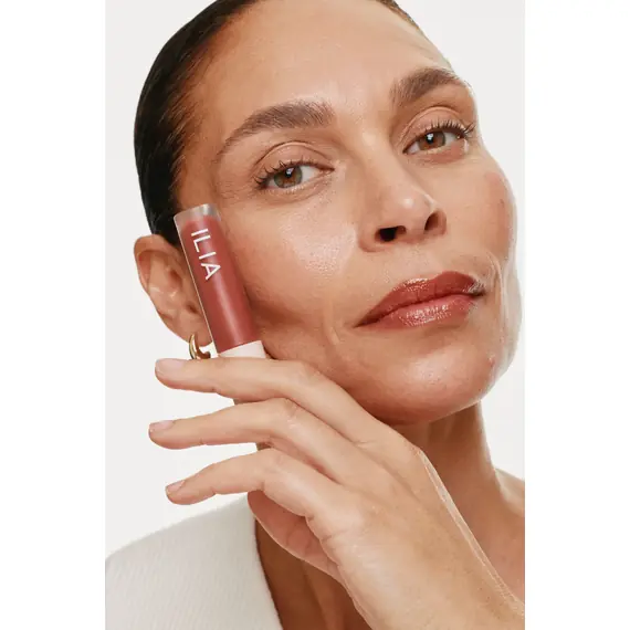 ILIA Beauty - Overglaze Hydrating Lip Gloss - image 6 | Amazingy